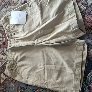 SIZE 4 petite Liz Claiborne khaki shorts